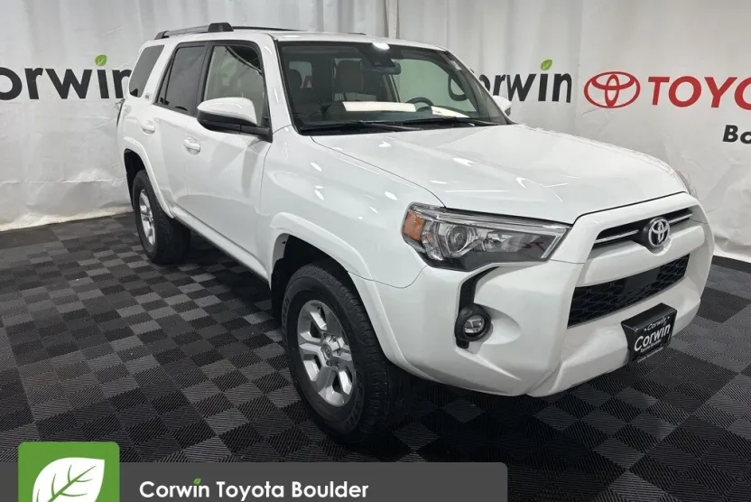 2021 Toyota 4Runner SR5 photo 1