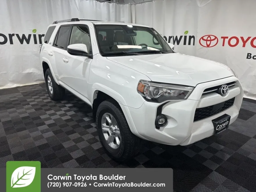 2021 Toyota 4Runner SR5 photo 1