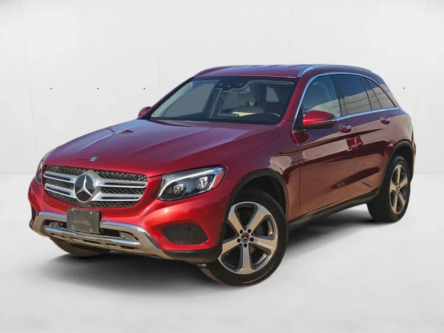 2017 Mercedes Benz GLC 300 photo 1
