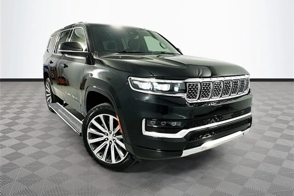 2022 Jeep Grand Wagoneer II photo 1