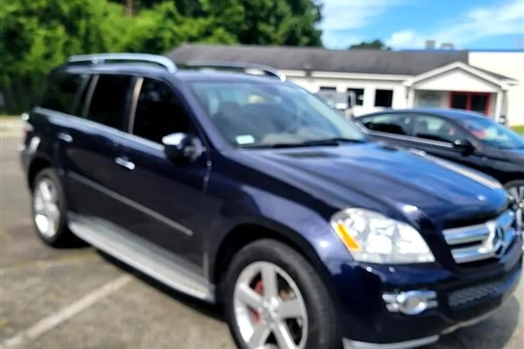 2009 Mercedes Benz GL photo 1