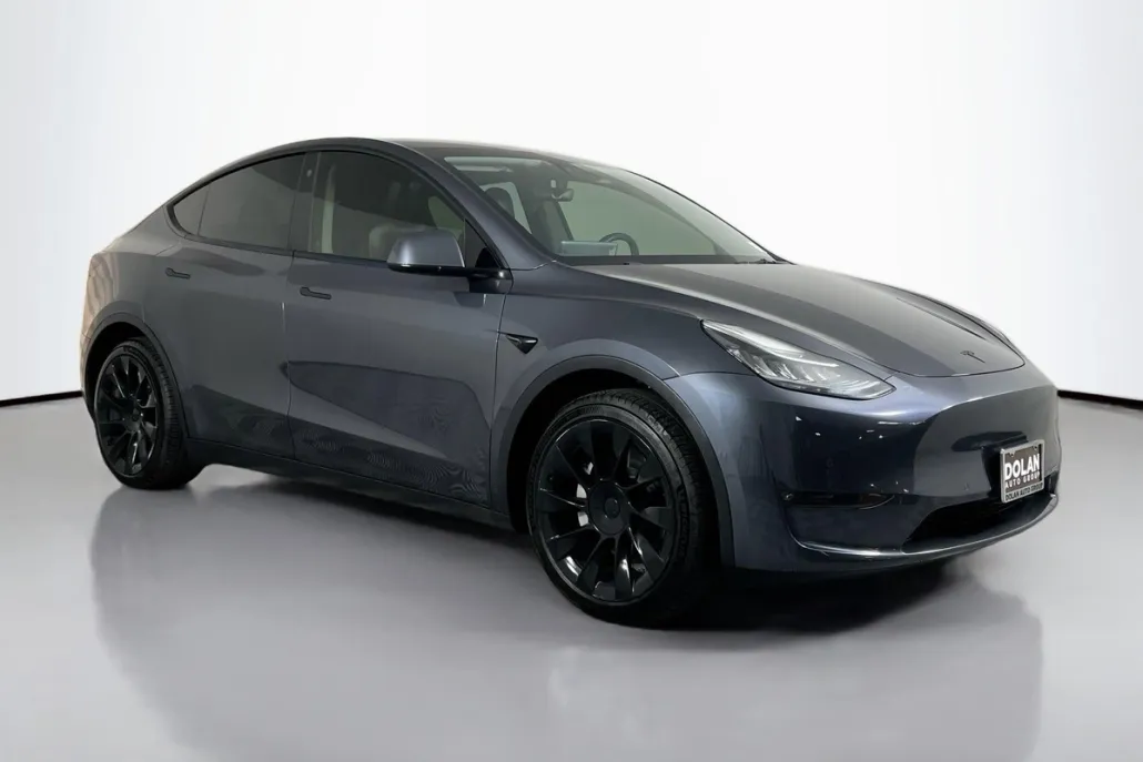 2021 Tesla Model Y Long Range photo 1