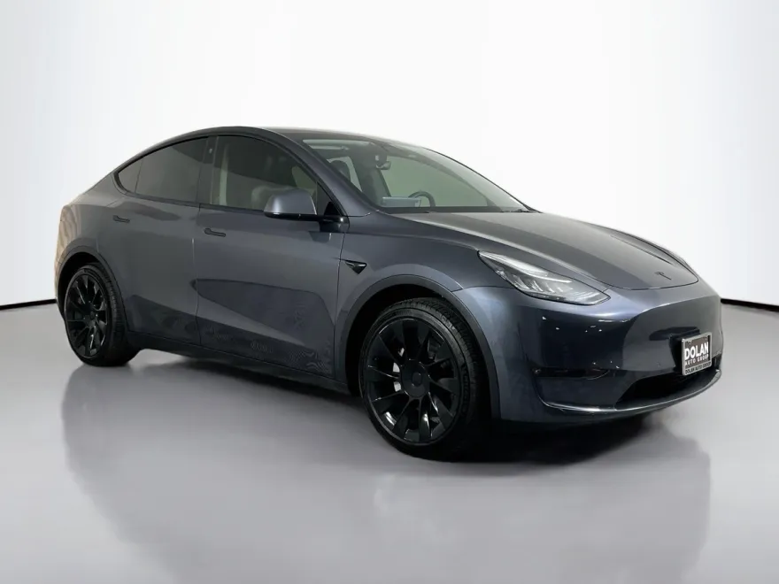 2021 Tesla Model Y Long Range photo 1
