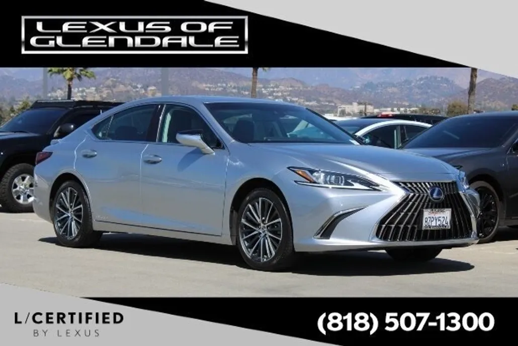 2022 Lexus ES 300h photo 1