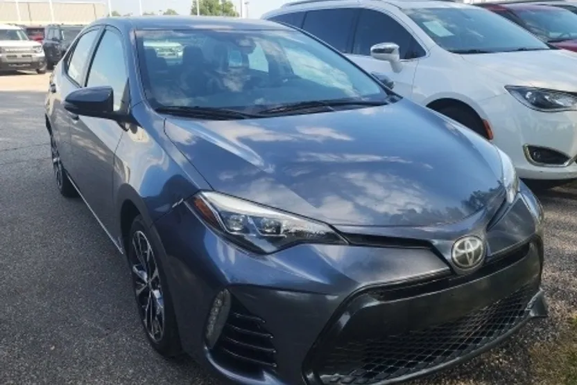 2019 Toyota Corolla SE photo 1