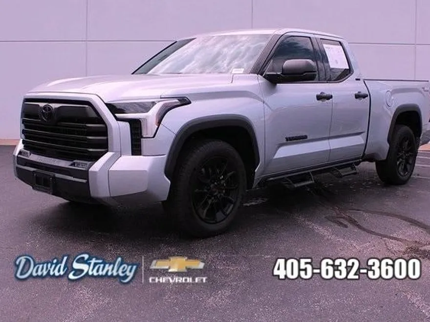 2022 Toyota Tundra SR5 photo 1