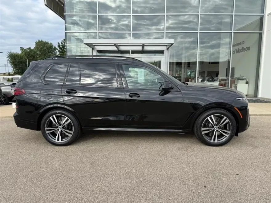 2026 Bmw X7 M60i photo 1