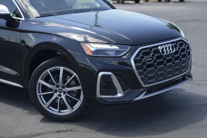 2022 Audi SQ5 Premium Plus photo 1