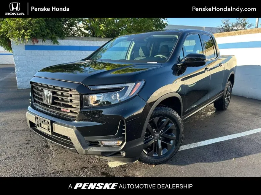 2023 Honda Ridgeline Sport photo 1