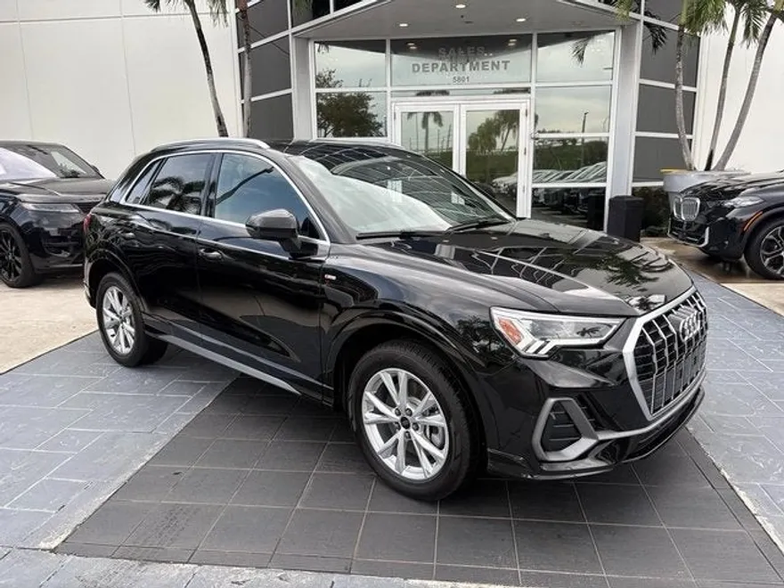 2024 Audi Q3 Premium S line photo 1