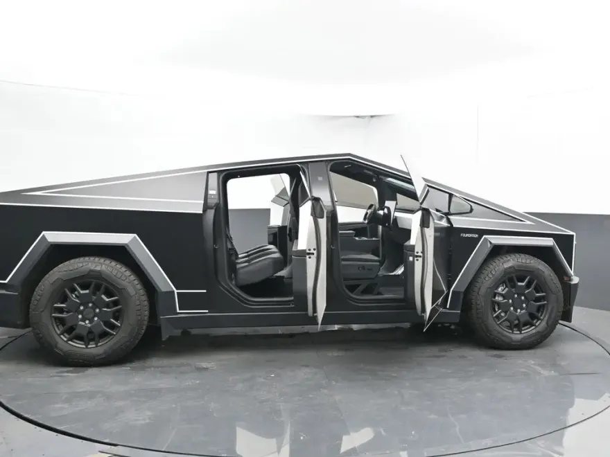 2024 Tesla Cybertruck Cyberbeast photo 46