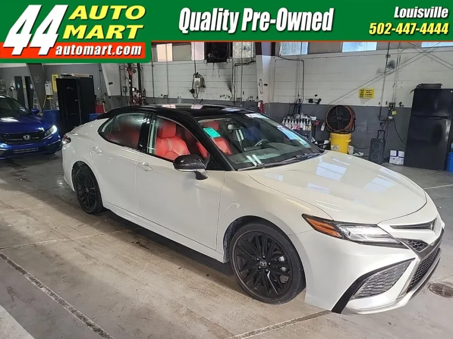 2023 Toyota Camry XSE photo 1