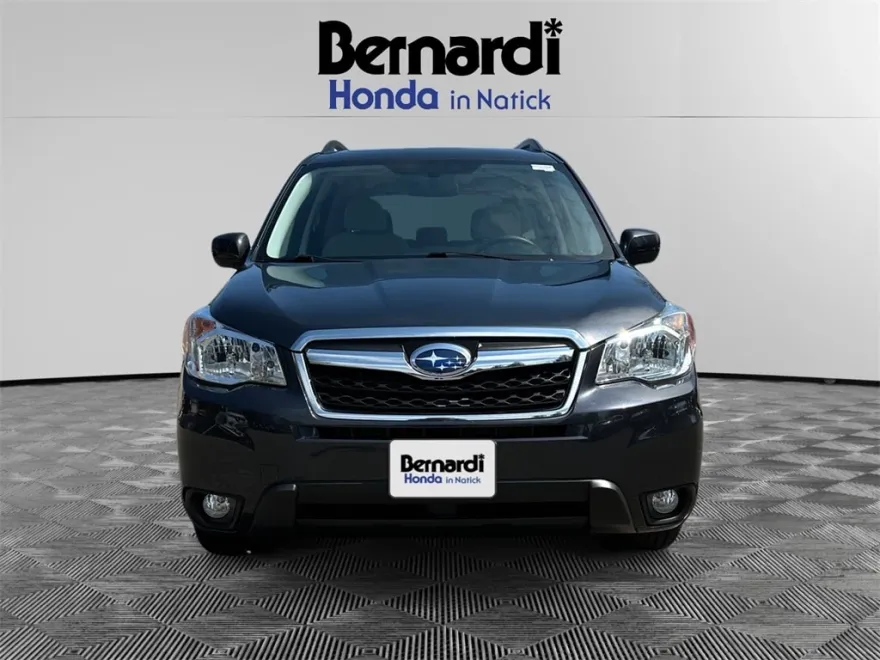 2015 Subaru Forester 2.5i Premium photo 1