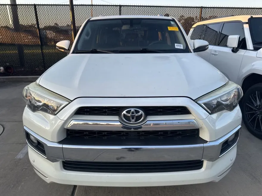 2014 Toyota 4Runner Limited photo 1