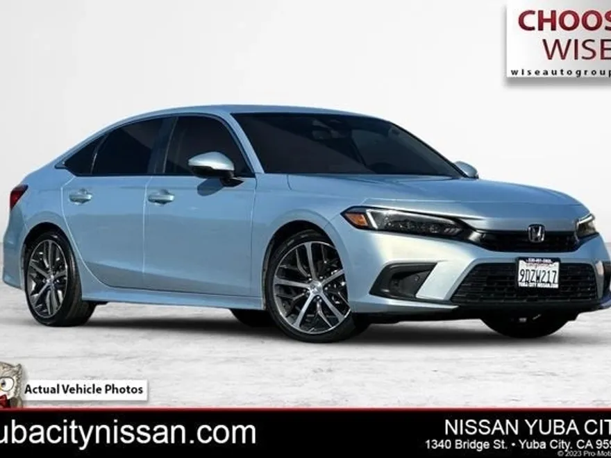 2023 Honda Civic Touring photo 1