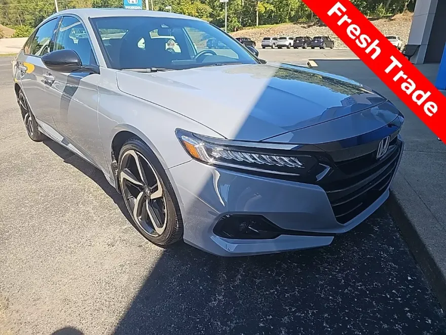 2022 Honda Accord Sport 2.0T photo 1