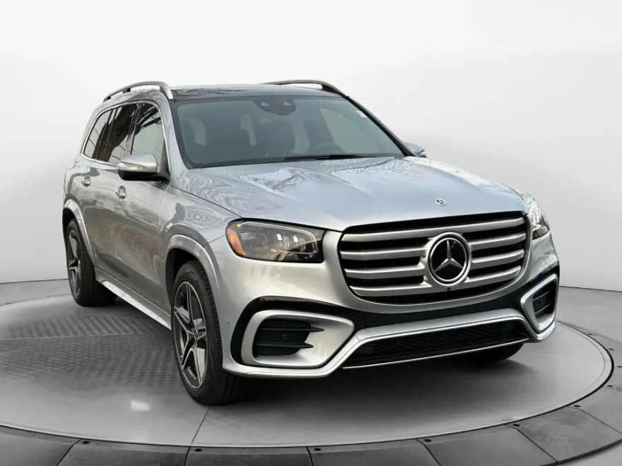 2025 Mercedes Benz GLS 450 4MATIC photo 1