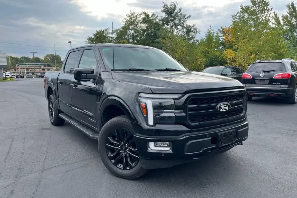 2024 Ford F-150 Lariat photo 1