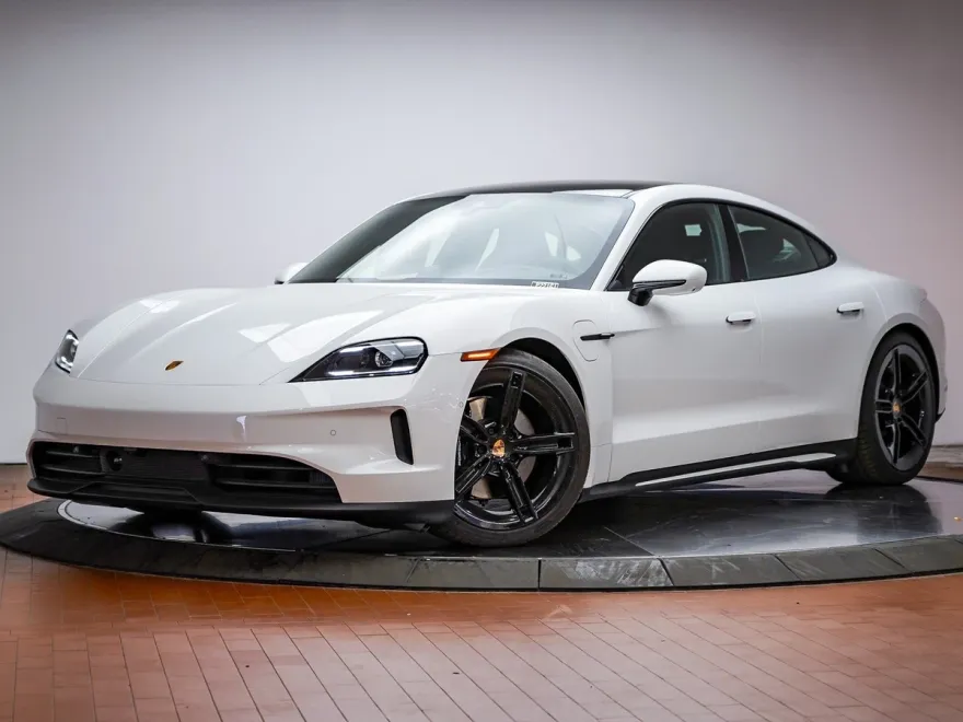 2025 Porsche Taycan 4S photo 1