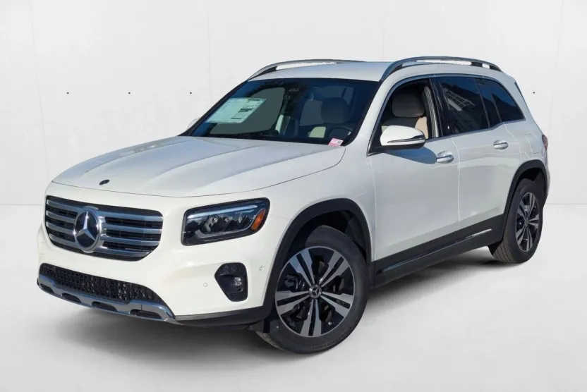2025 Mercedes Benz GLB 250 photo 1