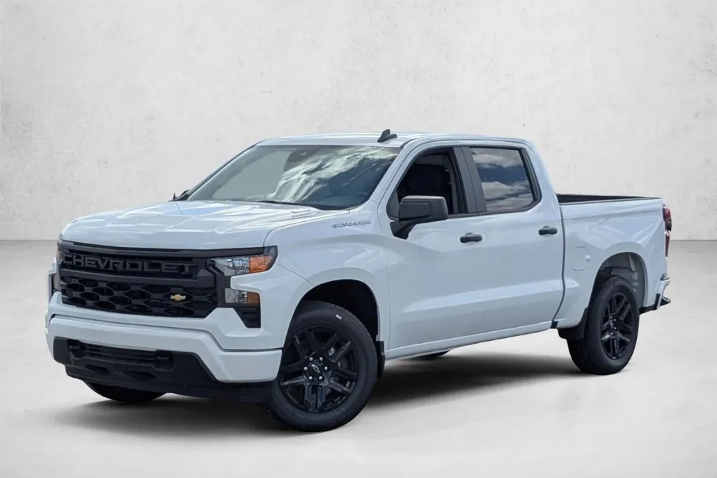 2025 Chevrolet Silverado 1500 Custom photo 1