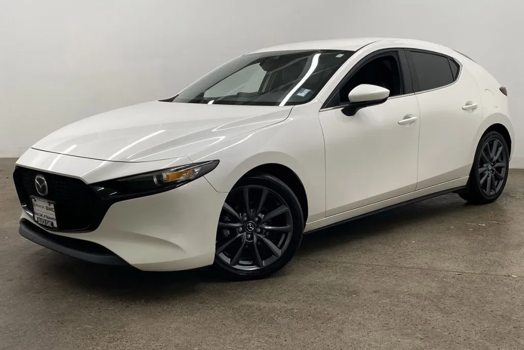 2020 Mazda Mazda3 Hatchback Preferred photo 1