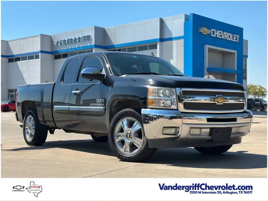2012 Chevrolet Silverado 1500 LT photo 1