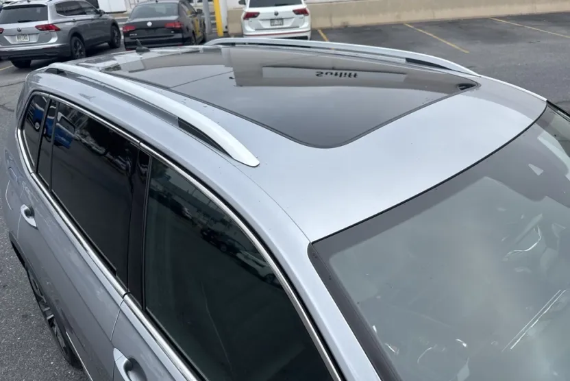 2020 Volkswagen Tiguan SEL Premium R-Line photo 1