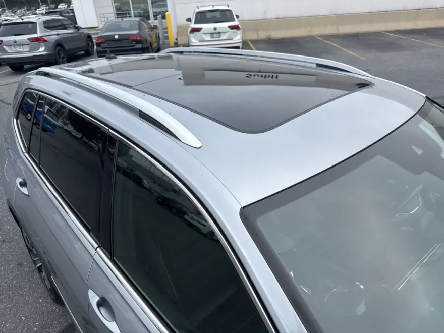 2020 Volkswagen Tiguan SEL Premium R-Line photo 1