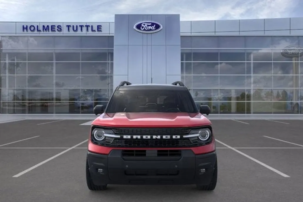 2025 Ford Bronco Sport Outer Banks photo 1