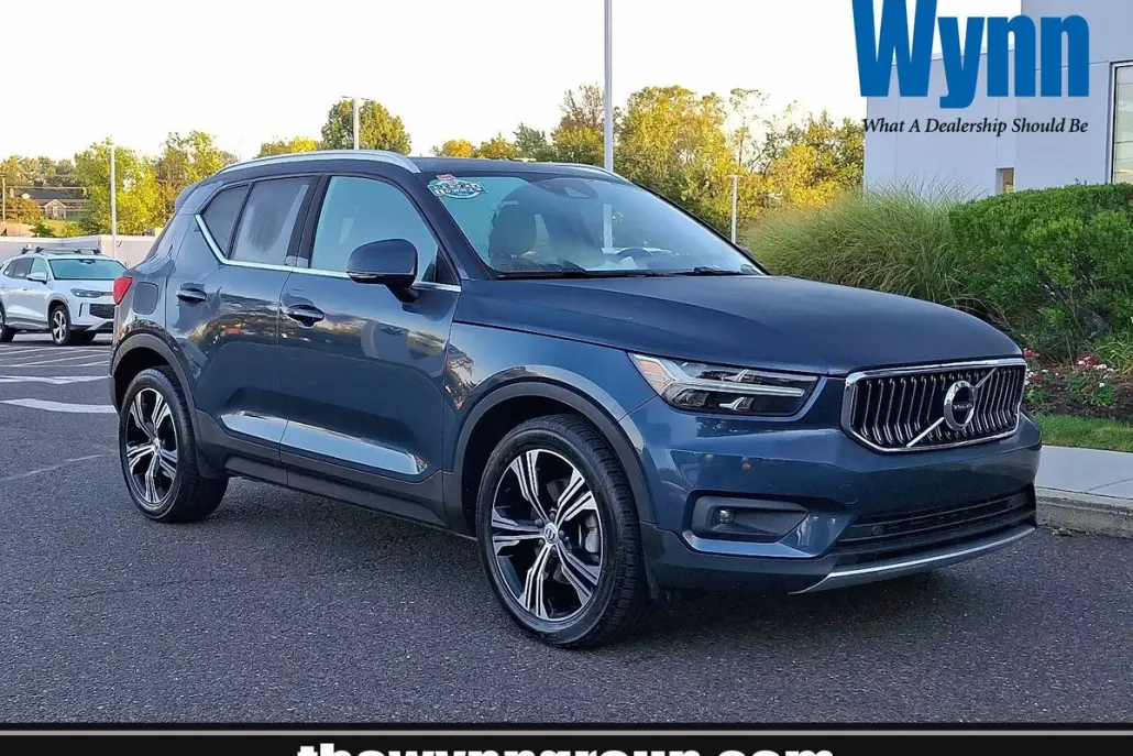 2021 Volvo XC40 Inscription photo 1