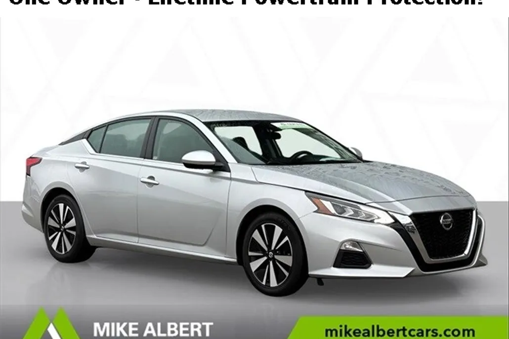 2022 Nissan Altima 2.5 SV photo 1