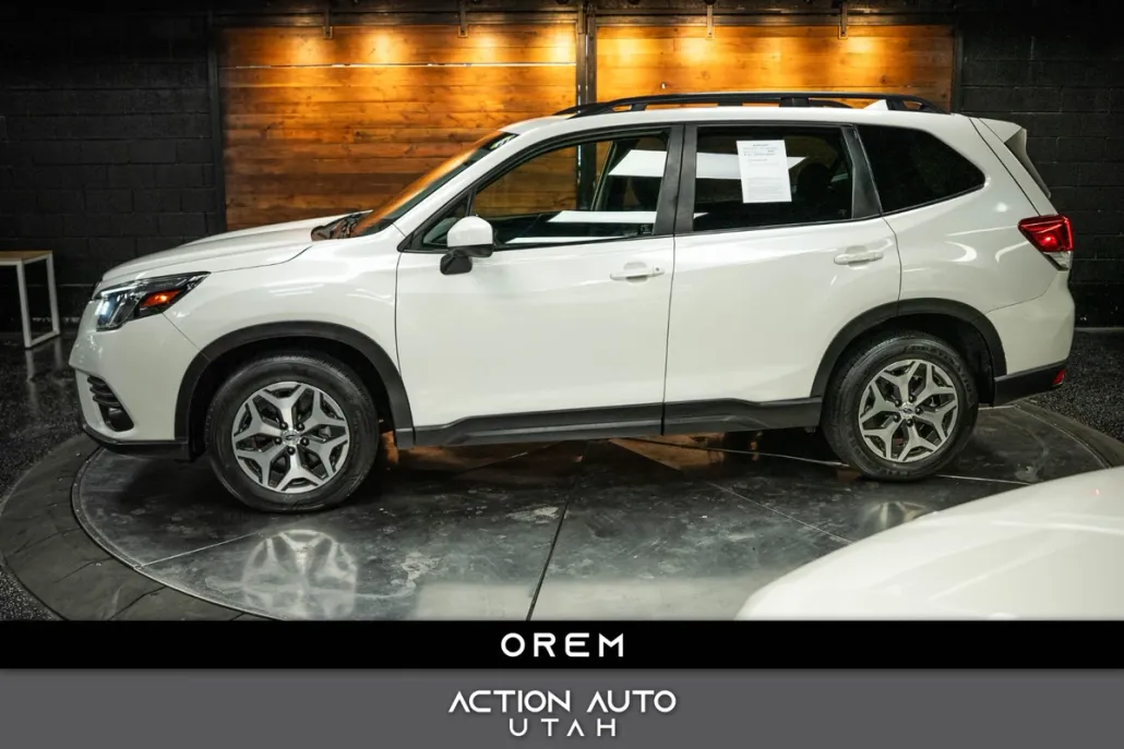 2022 Subaru Forester Premium photo 1