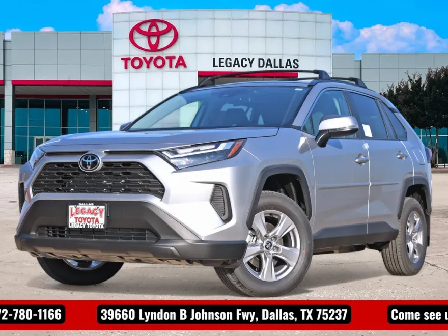 2025 Toyota RAV4 XLE photo 1