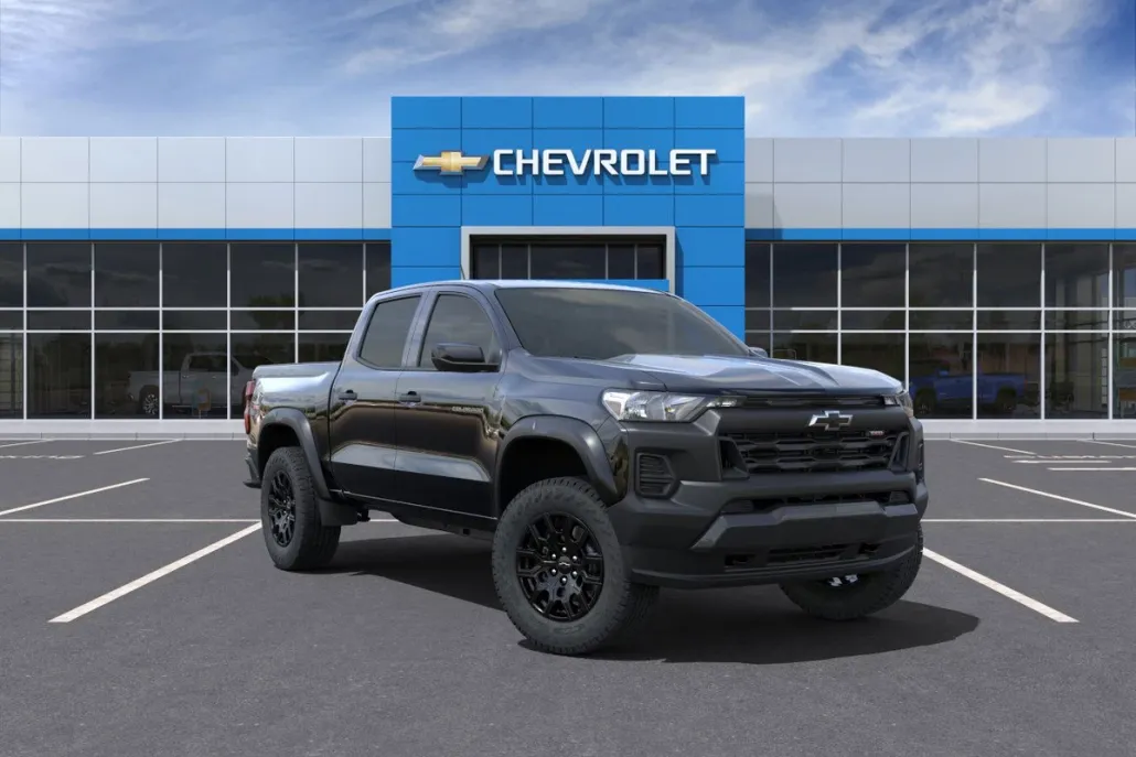 2025 Chevrolet Colorado Trail Boss photo 1