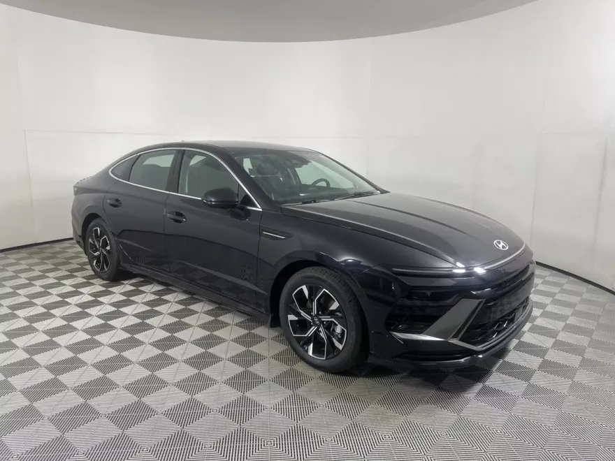 2024 Hyundai Sonata SEL photo 1