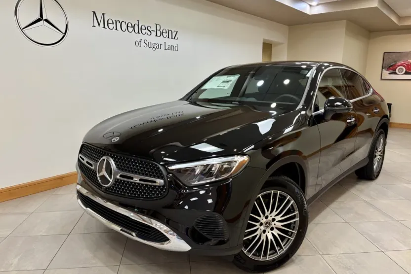 2026 Mercedes Benz GLC 300 4MATIC photo 1