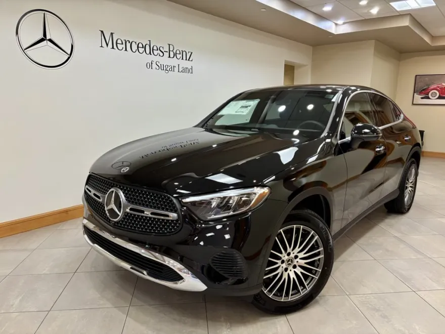 2026 Mercedes Benz GLC 300 4MATIC photo 1