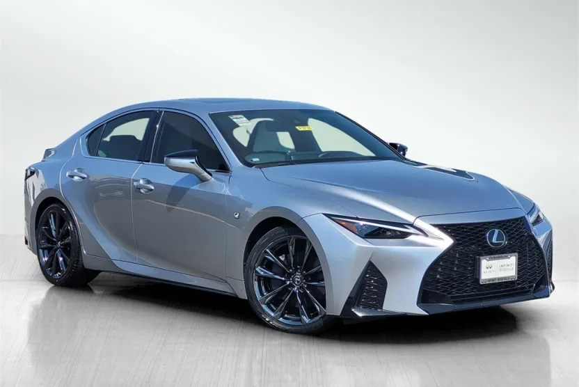 2022 Lexus IS 350 F SPORT photo 1