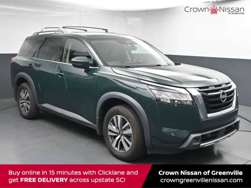 2022 Nissan Pathfinder SL photo 1
