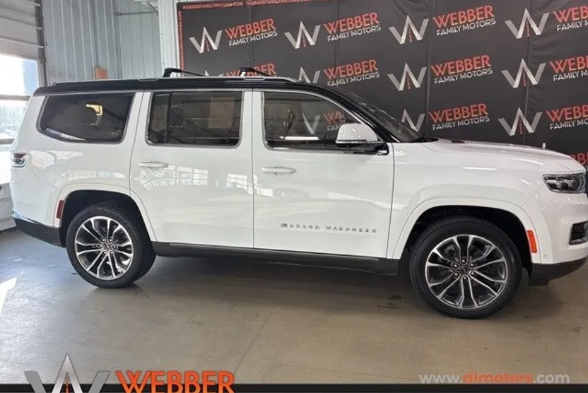 2022 Jeep Grand Wagoneer III photo 1