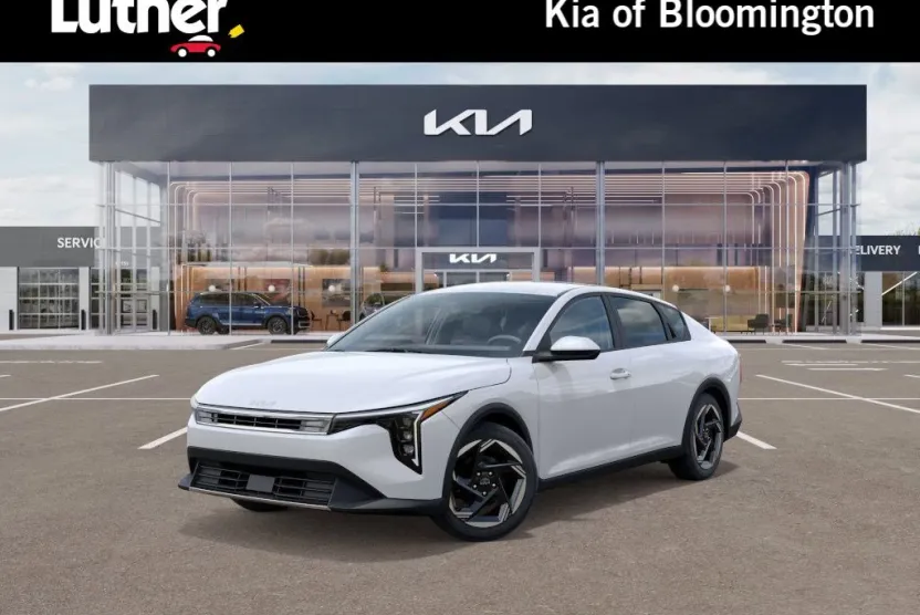 2025 Kia K4 EX photo 1