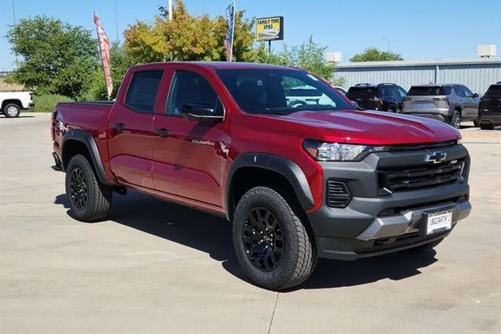 2026 Chevrolet Colorado Trail Boss photo 1