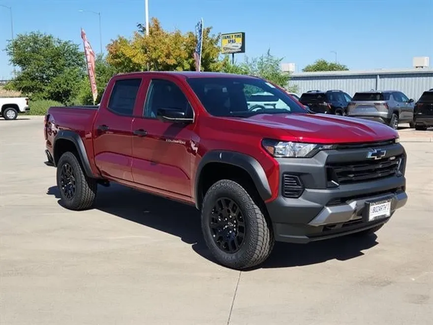 2026 Chevrolet Colorado Trail Boss photo 1