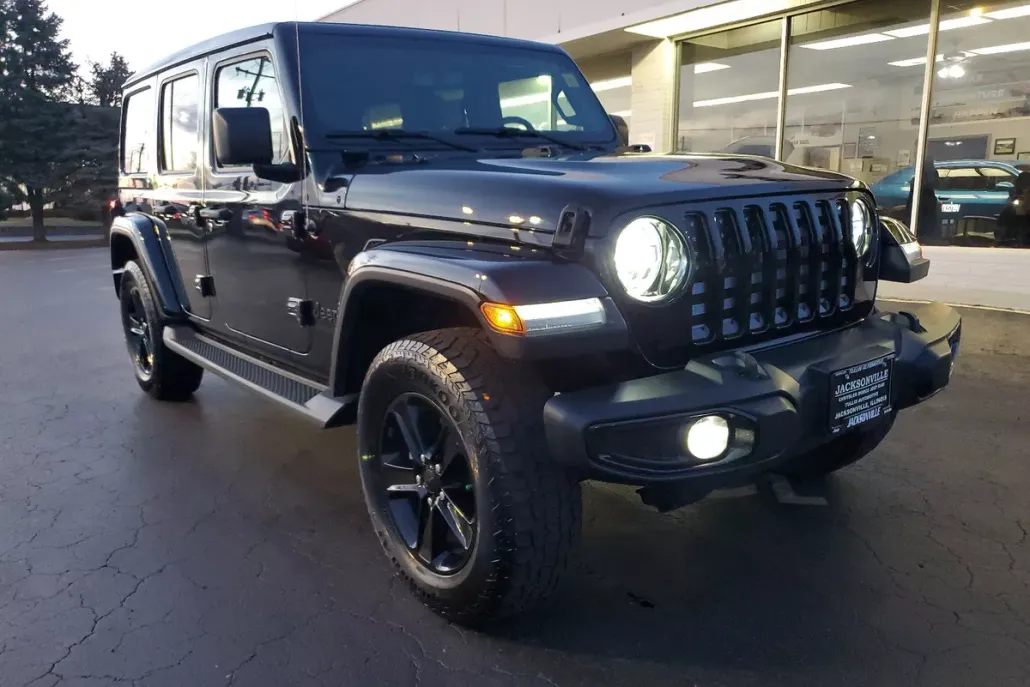 2020 Jeep Wrangler Unlimited Sahara Altitude photo 1