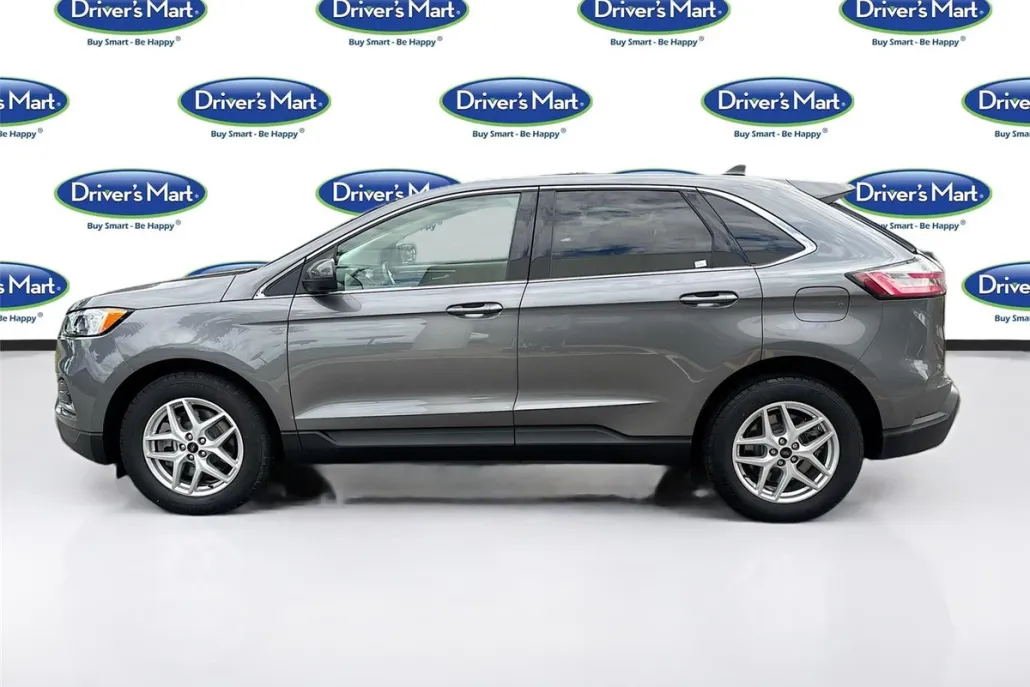 2024 Ford Edge SEL photo 1