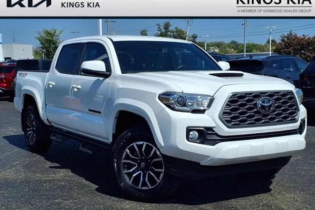 2021 Toyota Tacoma TRD Sport V6 photo 1