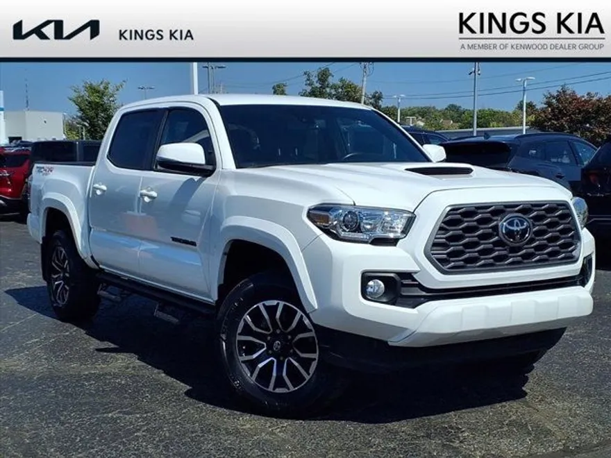 2021 Toyota Tacoma TRD Sport V6 photo 1