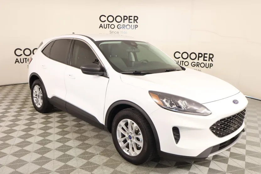 2022 Ford Escape SE photo 1