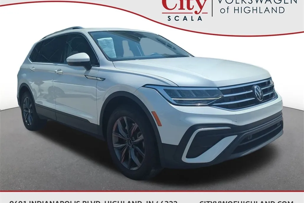 2023 Volkswagen Tiguan SE photo 1